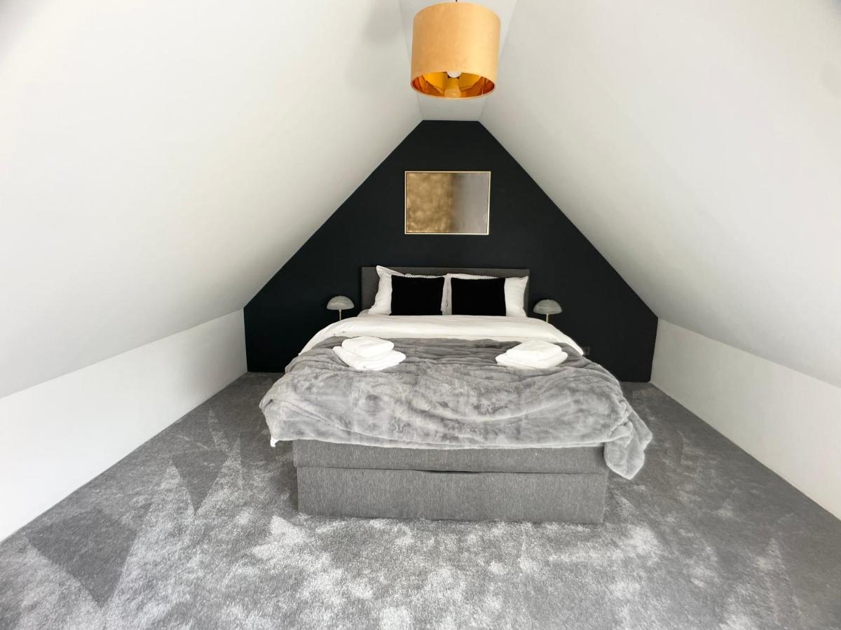 M-Style 04 Apartment Mit Balkon Und Gasgrill, 24H Self-Check-In, Free Parking, Netflix ニュルンベルク エクステリア 写真