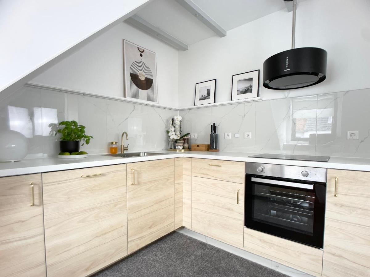 M-Style 04 Apartment Mit Balkon Und Gasgrill, 24H Self-Check-In, Free Parking, Netflix ニュルンベルク エクステリア 写真