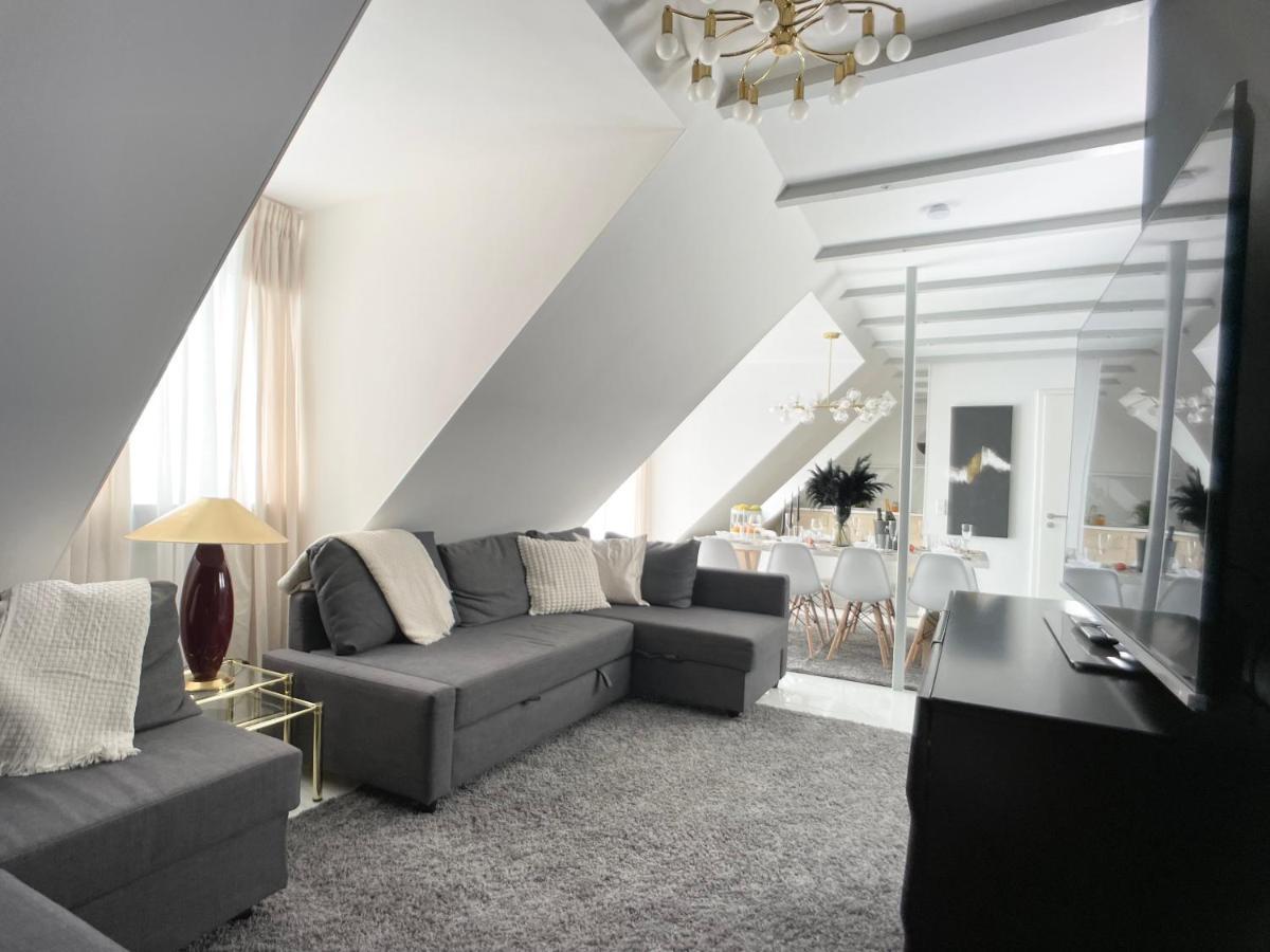 M-Style 04 Apartment Mit Balkon Und Gasgrill, 24H Self-Check-In, Free Parking, Netflix ニュルンベルク エクステリア 写真