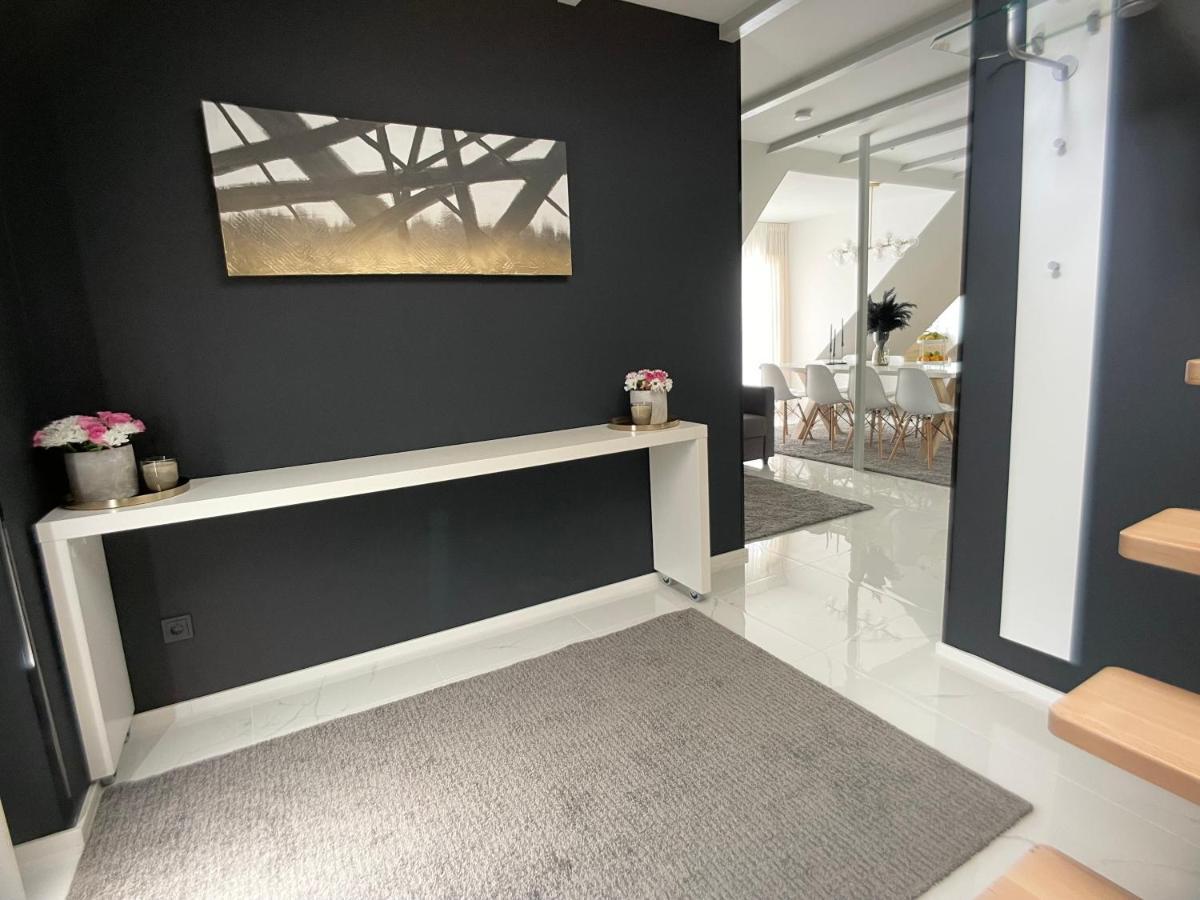 M-Style 04 Apartment Mit Balkon Und Gasgrill, 24H Self-Check-In, Free Parking, Netflix ニュルンベルク エクステリア 写真