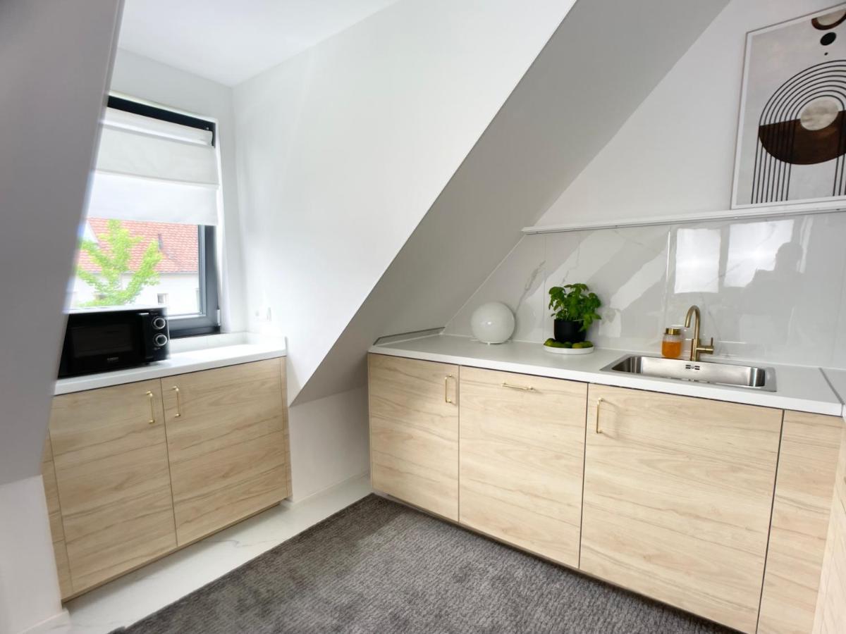 M-Style 04 Apartment Mit Balkon Und Gasgrill, 24H Self-Check-In, Free Parking, Netflix ニュルンベルク エクステリア 写真