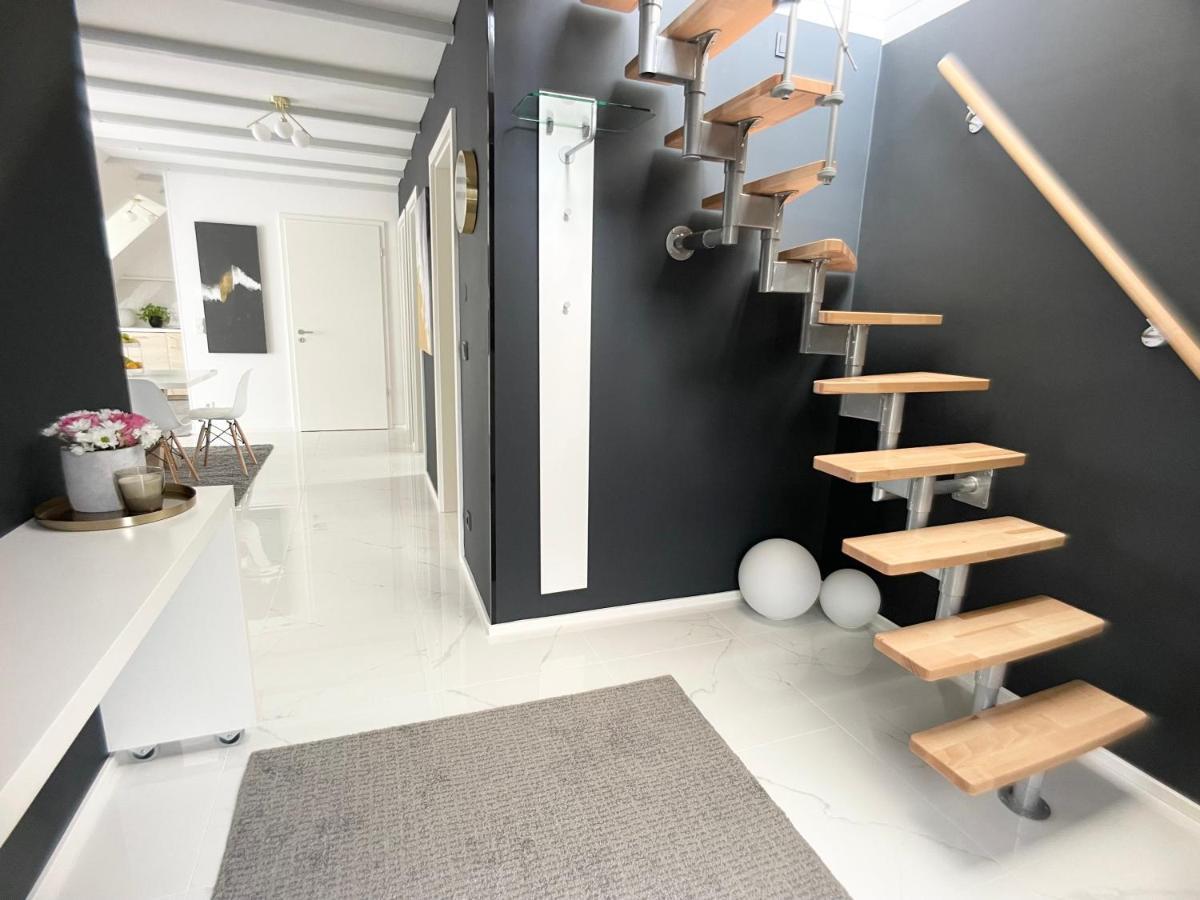 M-Style 04 Apartment Mit Balkon Und Gasgrill, 24H Self-Check-In, Free Parking, Netflix ニュルンベルク エクステリア 写真