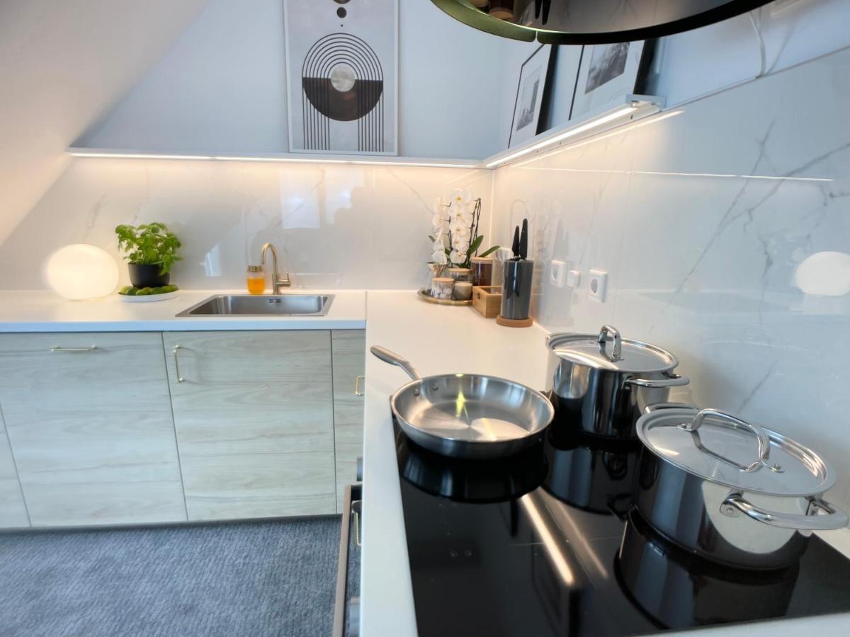 M-Style 04 Apartment Mit Balkon Und Gasgrill, 24H Self-Check-In, Free Parking, Netflix ニュルンベルク エクステリア 写真